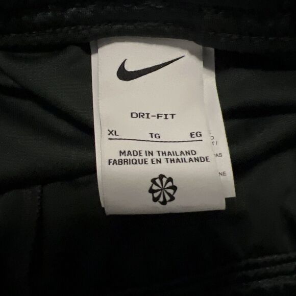 XL Nike Men's Dri-FIT Academy Knit Football Shorts CW6107-070 Grey NWOT - Picture 2 of 8